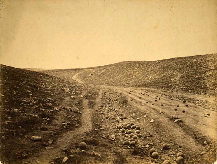 Roger Fenton, The valley of the shadow of death.